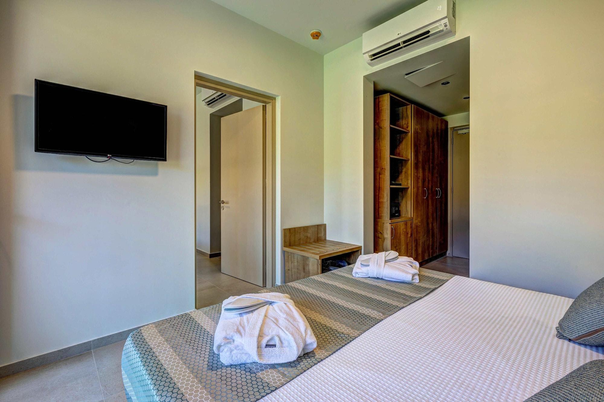 White Olive Elite Laganas Hotel Luaran gambar